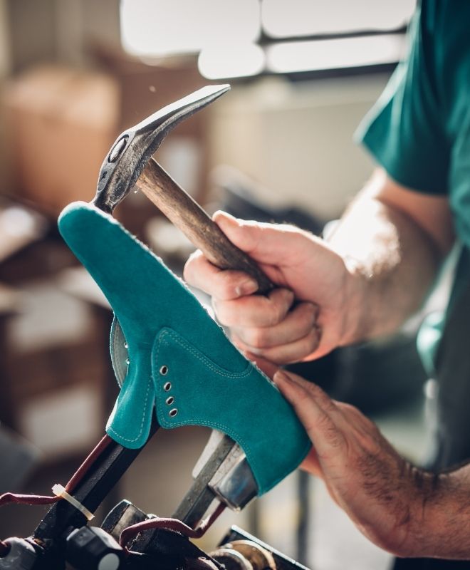 Slowaken stellen Schuhe her, die Sie mit der Natur verbinden