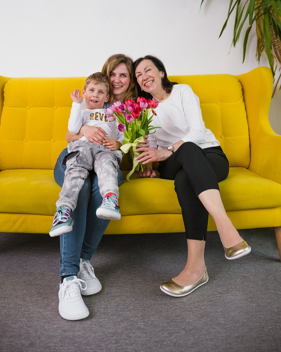 👉 Mother's Day Giveaway👈

❤️ Moms have been there for us from day one, and their love is the most sincere we can imagine. Do you want to show them your appreciation?

📩 Write in the comments what you admire the most about your mom, and we will reward one of you with a pair of shoes for you or your mom.

👉 You can participate until Sunday, May 14th (1:00 PM). The winner will be announced afterwards in a post.

❗ This contest is not sponsored by Facebook/Meta or Instagram.
.
.
.
.
.#giveaway #mothersday #rightshoeshape #barefootshoes #belenkafamily