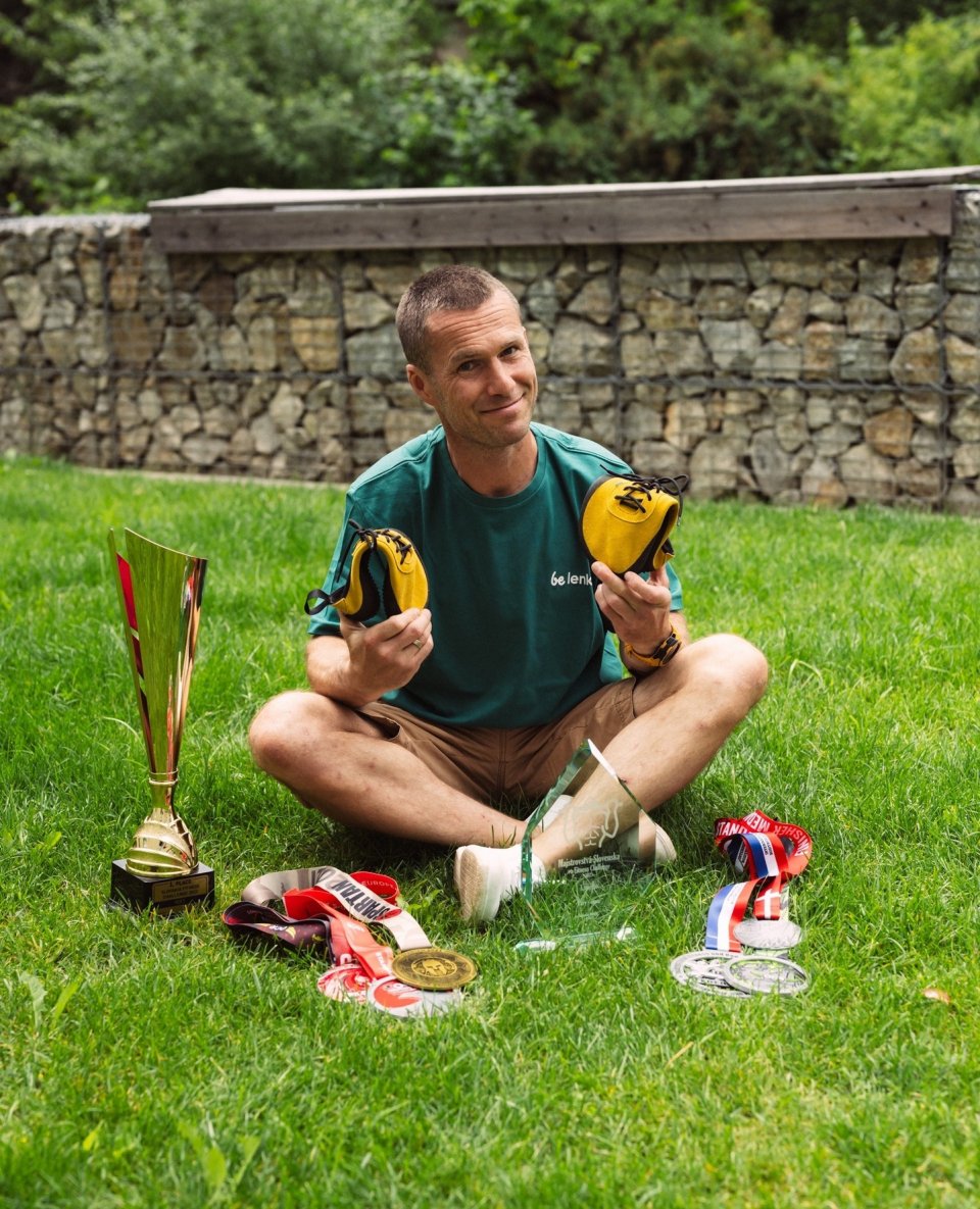 🤌 Some of us wear Be Lenka barefoot shoes for casual walks, but some use them to win competitions!

🏆 Vlado is one of them, who has triumphed in many obstacle course races known as OCR and regularly ranks at the top of international competitions IFBB Fitness Challenge. Thanks to the unmatched comfort and perfect stride control, Be Lenka barefoot shoes offer.

👍 Vlado doesn’t compromise on his footwear, and we’re incredibly proud to be a part of his success.
📷 @vladimir.takac.98