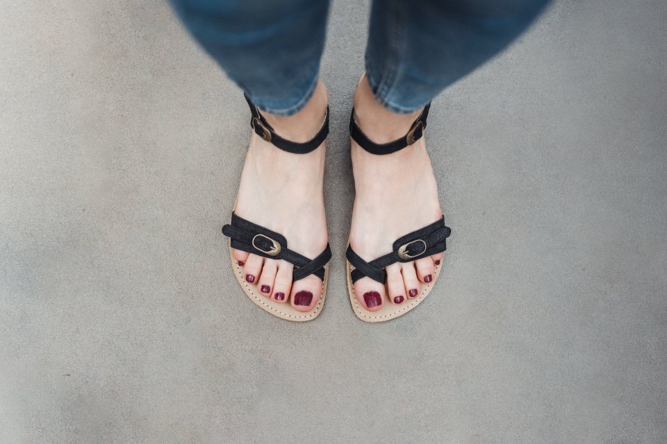 Barefoot sandali Be Lenka Claire - Black