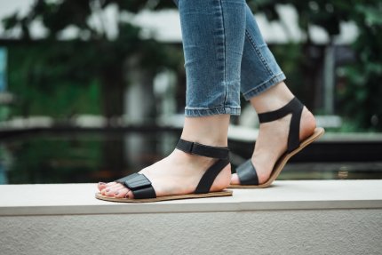 Barefoot sandály Be Lenka Iris - Black