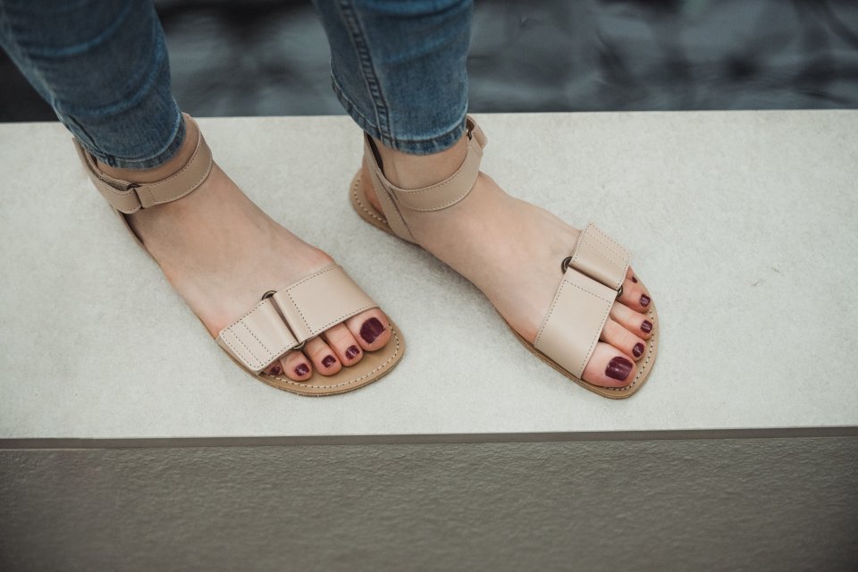 Barefoot sandále Be Lenka Iris - Nude