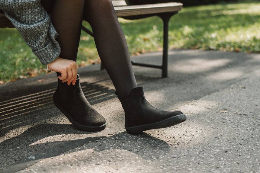 Barefoot winter shoes for women | Be Lenka