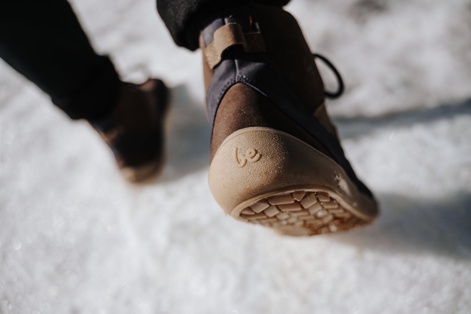 Zapatillas minimalistas barefoot y elegancia: ¿Compatibles?