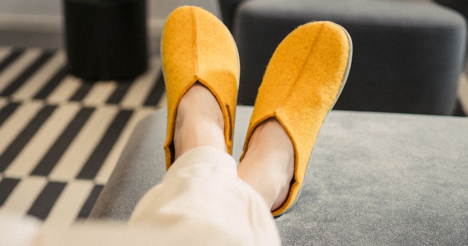 Chaussons barefoot Be Lenka Chillax - Slippers - Amber Yellow