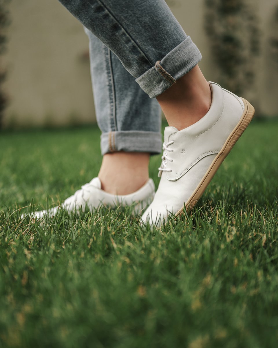 😉 Start your day with Be Lenka.

👌 Your and our favorite model, Be Lenka Cityscape, now comes in a fresh white colorway.

🙋‍♀️ Who will be its new owner?
.
.
.
.
.
#barefootshoes #livewithbarefootfreedom #newarrival #rightshoeshape