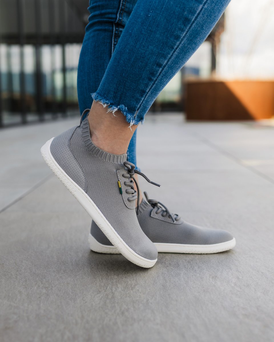 🧐 Have you noticed the two new colours of our favorite Be Lenka Stride barefoot sneakers? 

👟 Introducing the new Grey & White and Blue & White variants.
🌞 Perfect for the hot summer days.
👟 Featuring an extremely lightweight design.
🌞 Equipped with the ActiveGrip Neo sole for even better surface contact.

👟 Be Lenka Stride will add lightness and style to your steps. Which color will you choose?
.
.
.
.
.
#barefootshoes #livewithbarefootfreedom #newarrival #rightshoeshape #barefootsneakers