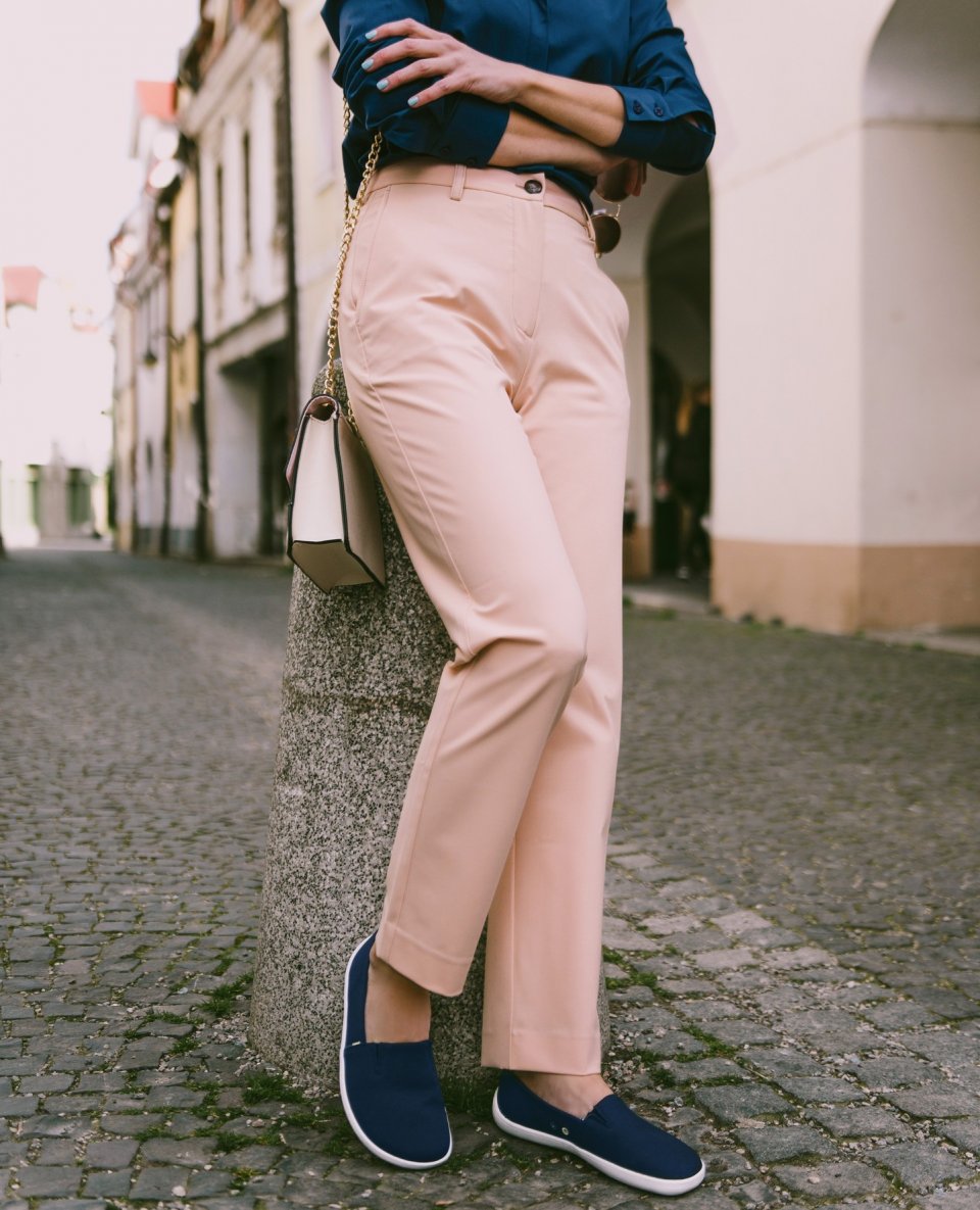 👌 The captivating combination of navy blue with light pink will win you over. 😍

🔎 Discover more exceptional pieces from the Be Lenka Essentials collection at the link in BIO.
.
.
.
.
.
.
#belenka #belenkafashion #capsulewardrobe #madeineurope #minimalismfashion