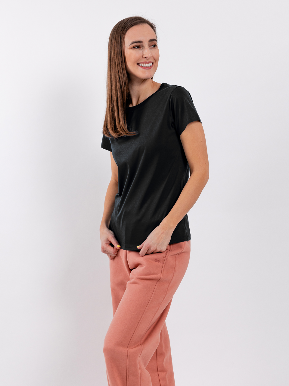 Damem T-Shirt mit Rundhalsausschnitt Be Lenka Essentials - Jet Black