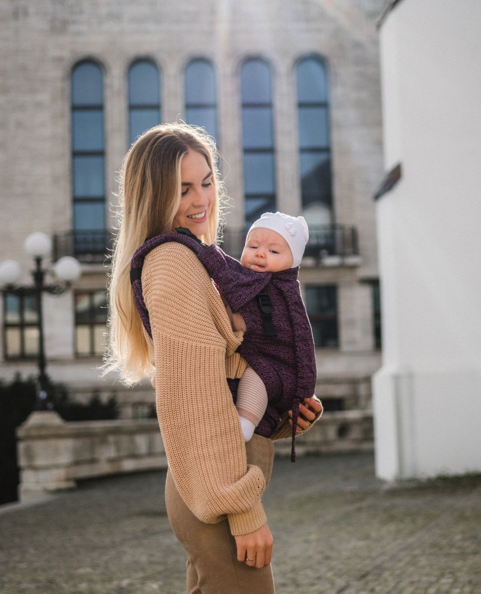 ✅ Be Lenka carriers are pleasant to the touch. We make them in the heart of Europe from 100% organic cotton fabrics. 

👌 We prioritize safety, quality, comfort, and attention to detail.
.
.
.
.
#belenka #babycarriers #babywearing #babylove♥