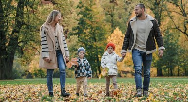 From First Steps to Experienced Walkers – Barefoot Shoes for the Whole Family