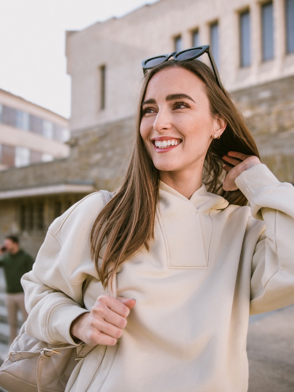 Sudadera de mujer con capucha Be Lenka Essentials - Beige