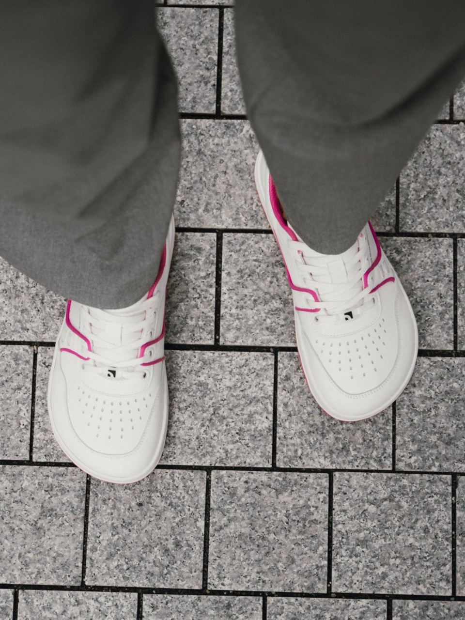 Barefoot Sneakers Barebarics Arise - White & Raspberry Pink