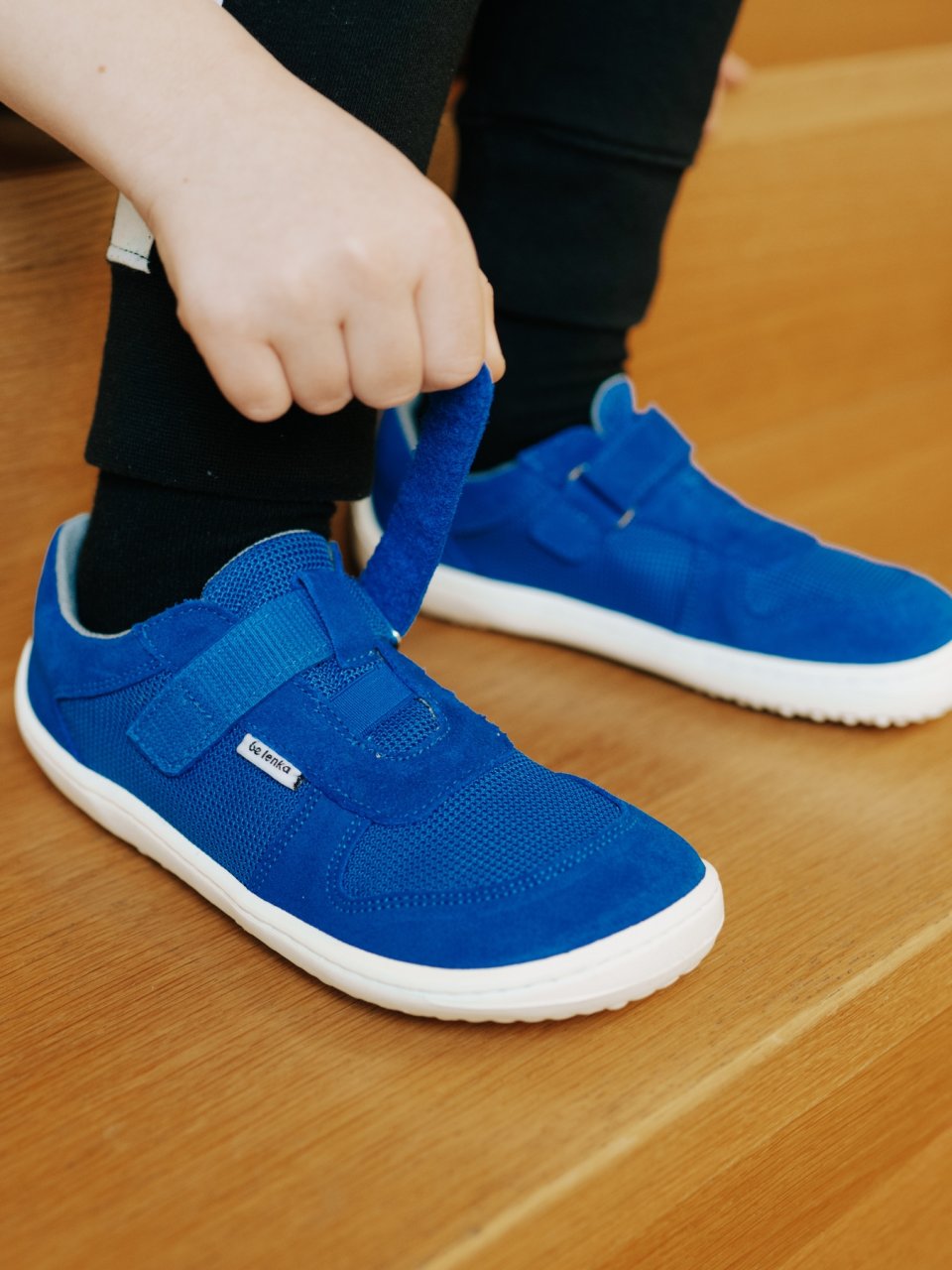 Dziecięce trampki barefoot Joy - Blue & White